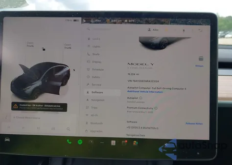 2024 Tesla Model Y Long Range Dual Motor All-Wheel Drive/Rwd from USA, damaged, VIN 7SAYGDED9RA323124